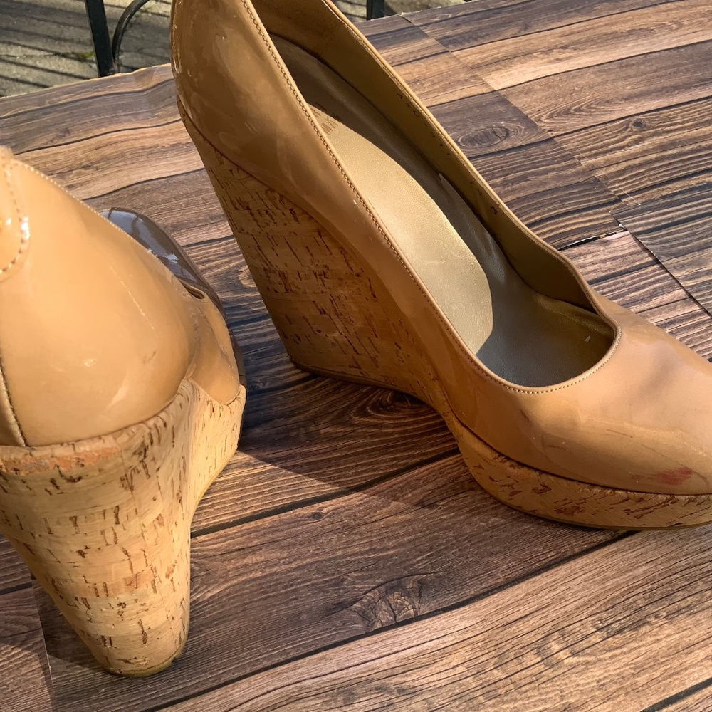 Stuart Weitzman Tan Patent Leather Wedges - Picture 6 of 9